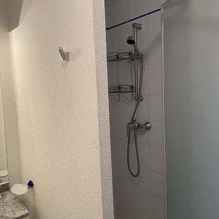 Lejlighed : 2* Avec Piscine Et Balcon - Fr-1-738-39