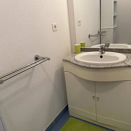 : 2* Avec Piscine Et Balcon - Fr-1-738-39 公寓 福克斯索梅尔