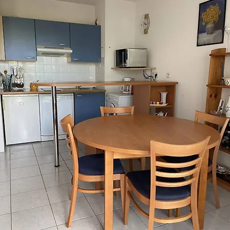 : 2* Avec Piscine Et Balcon - Fr-1-738-39 福克斯索梅尔